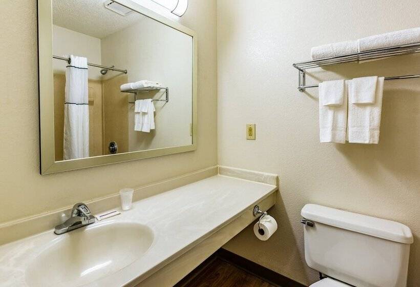 Hometowne Studios By Red Roof Atlanta Ne   Downtown Norcross