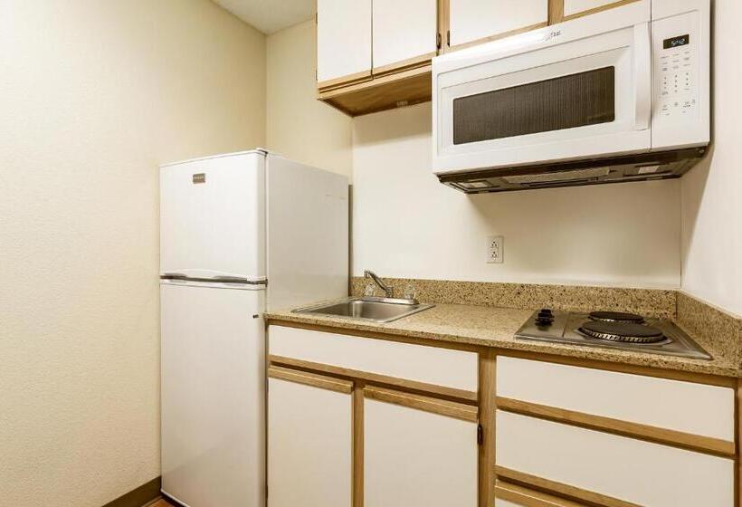 Hometowne Studios By Red Roof Salt Lake City   Mid Valley