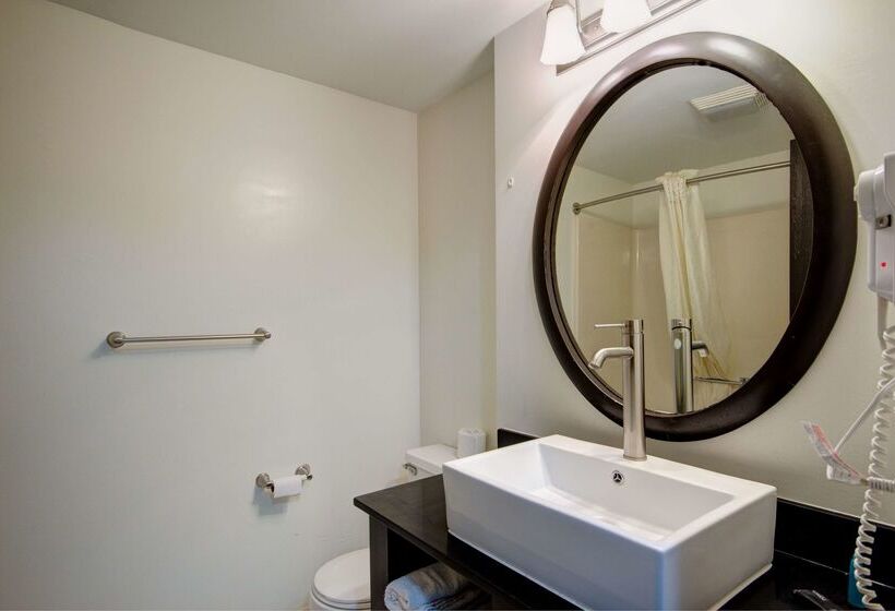 هتل Americas Best Value Inn Heath Newark