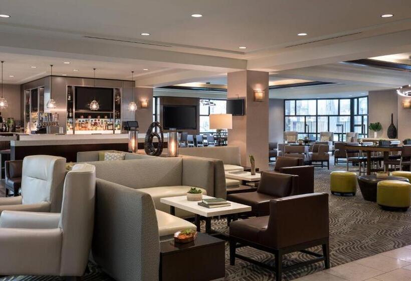 Отель Bakersfield Marriott At The Convention Center