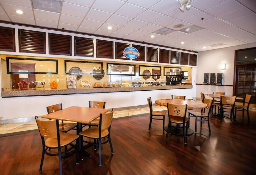 فندق Baymont By Wyndham Celebration