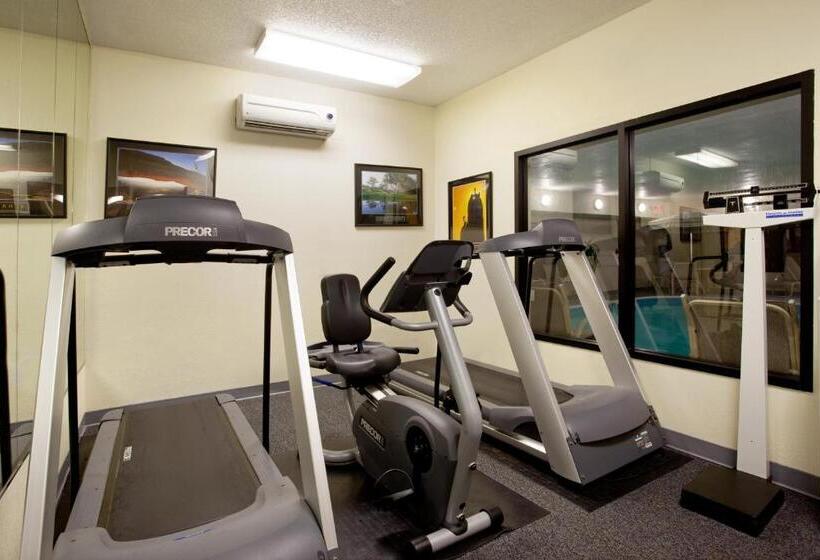 فندق Baymont By Wyndham Merrillville