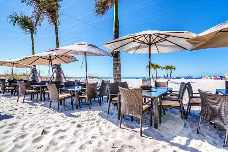 ホテル Bellwether Beach Resort