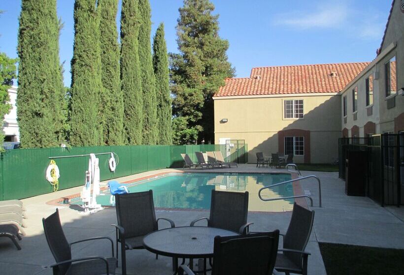 酒店 Best Western Brentwood Inn