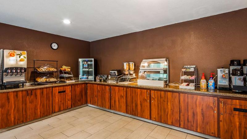 酒店 Best Western Brentwood Inn