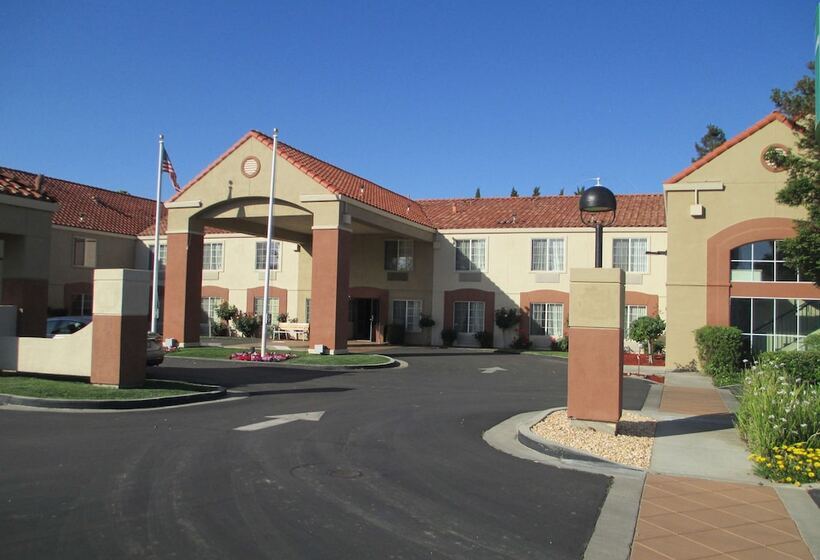 酒店 Best Western Brentwood Inn