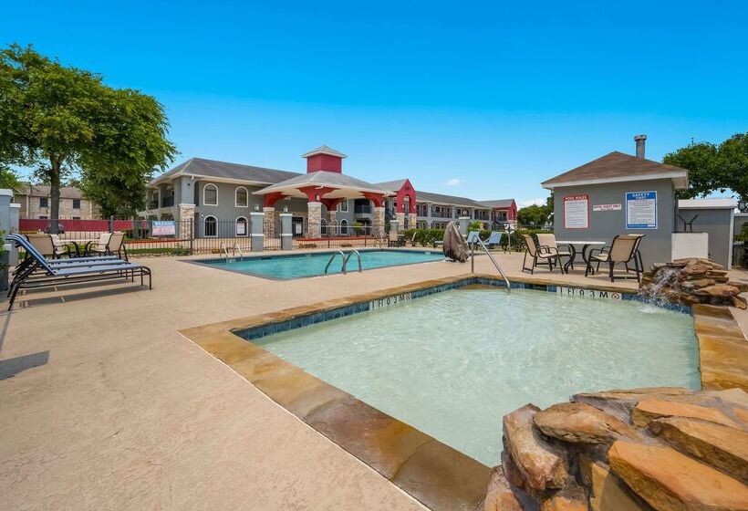 בית מלון כפרי Best Western Huntsville