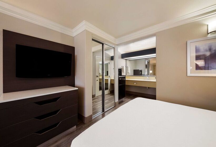 فندق Best Western Inn & Suites Lemoore