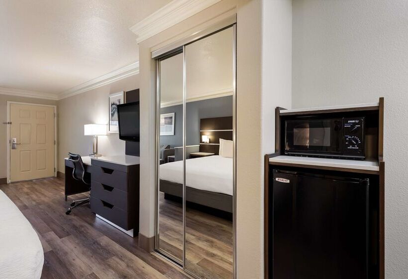 호텔 Best Western Inn & Suites Lemoore