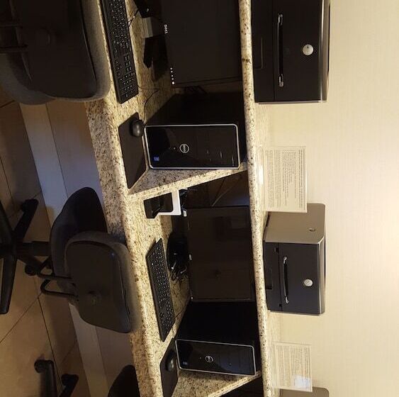 فندق Best Western Inn & Suites Lemoore