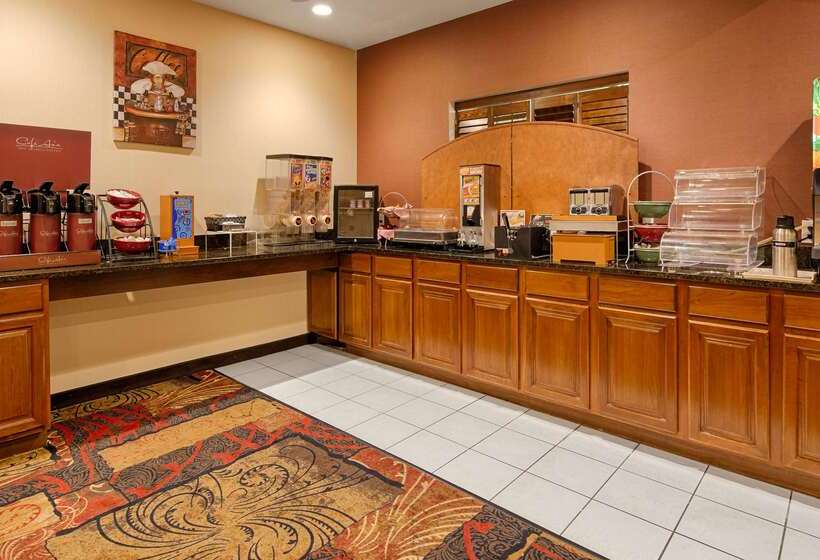 Best Western Plaza Hotel Saugatuck