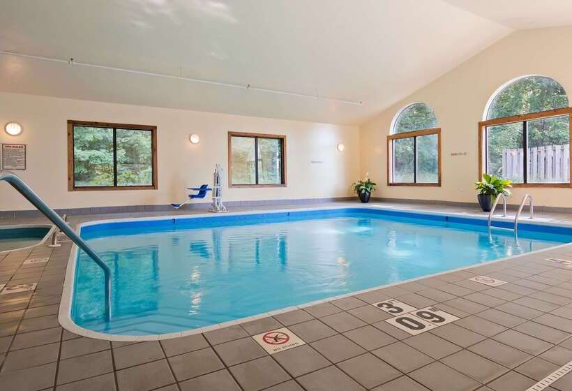 Best Western Plaza Hotel Saugatuck