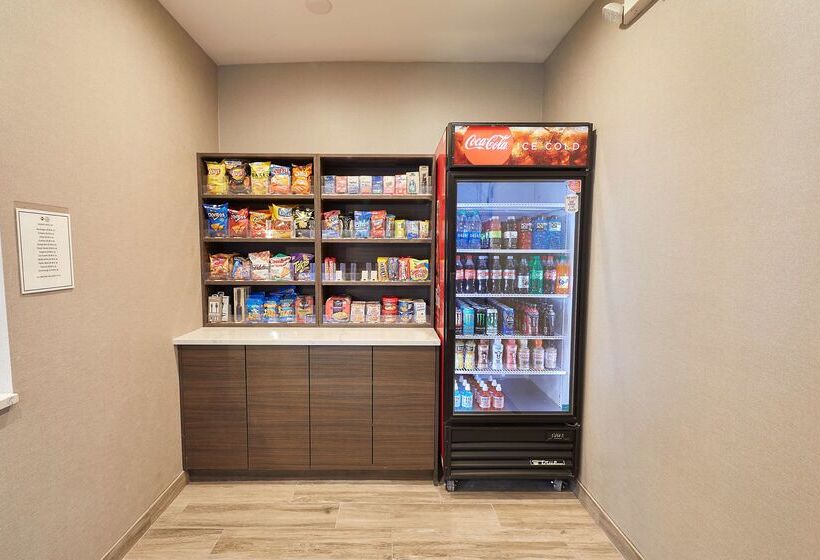 Best Western Plus Bourbonnais Hotel & Suites