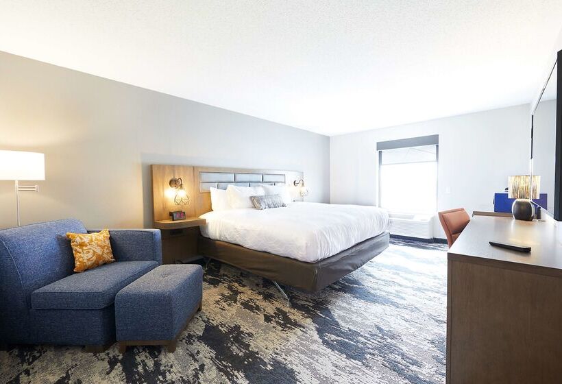 Best Western Plus Bourbonnais Hotel & Suites