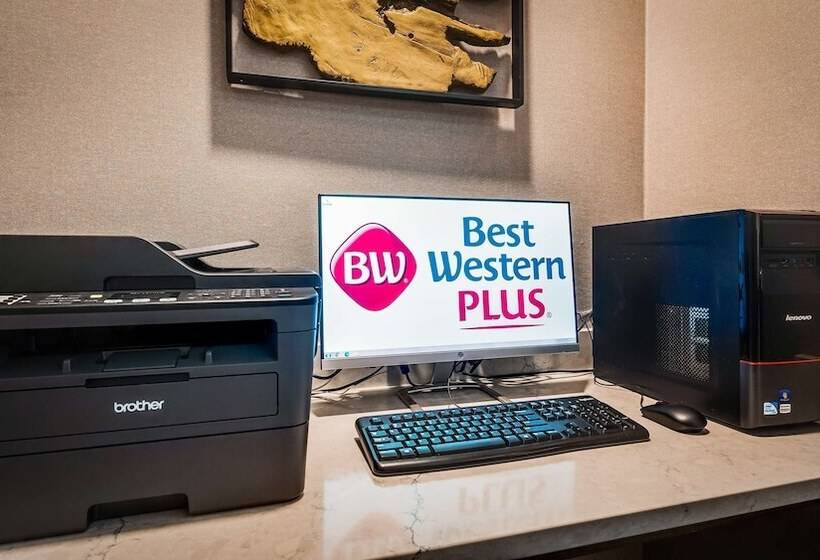 Best Western Plus Bourbonnais Hotel & Suites