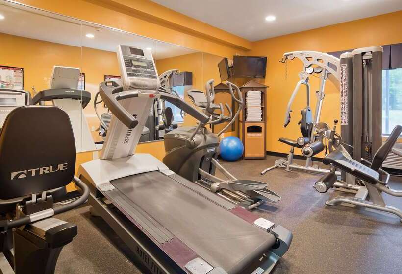 בית מלון כפרי Best Western Plus Coldwater