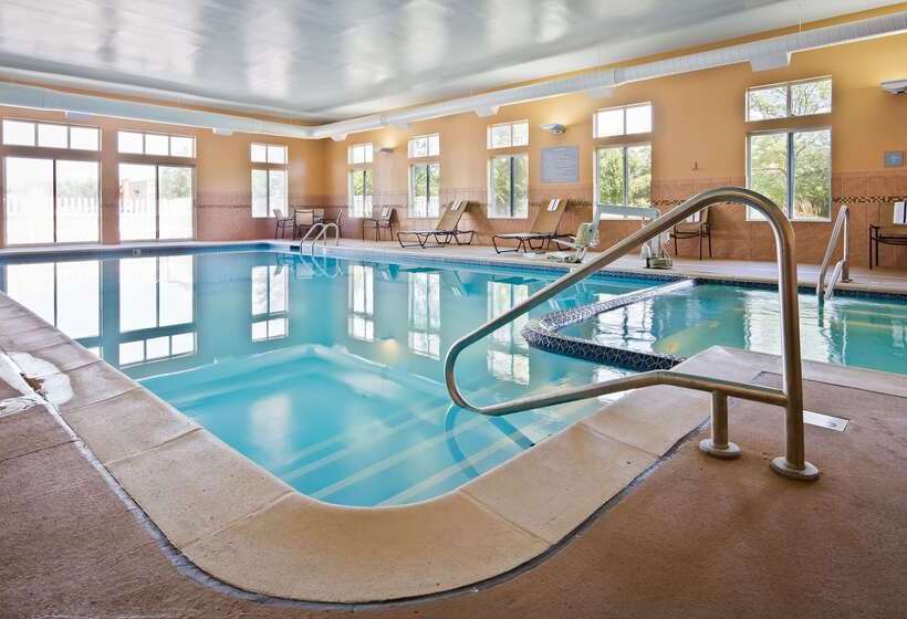 בית מלון כפרי Best Western Plus Coldwater