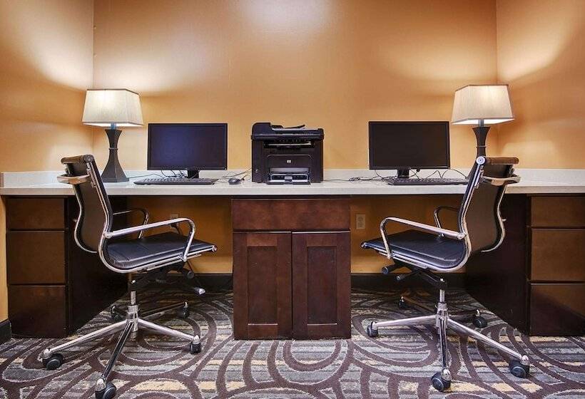 בית מלון כפרי Best Western Plus Coldwater