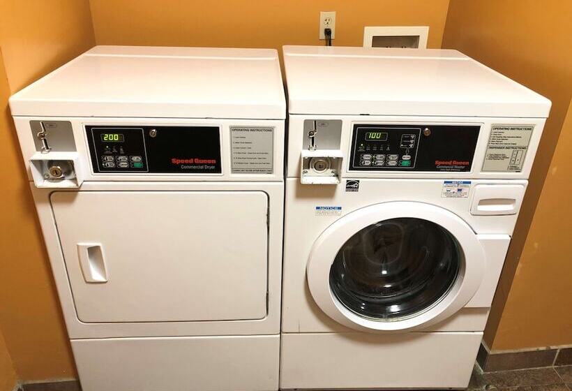 בית מלון כפרי Best Western Plus Coldwater