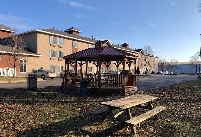 בית מלון כפרי Best Western Plus Coldwater