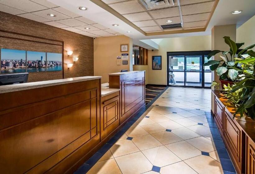 Отель Best Western Galleria Inn & Suites