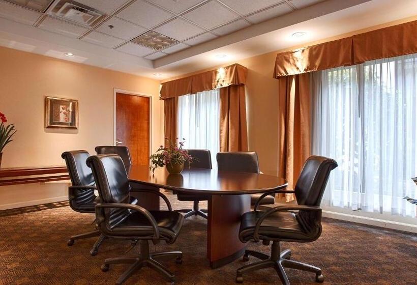 Отель Best Western Galleria Inn & Suites