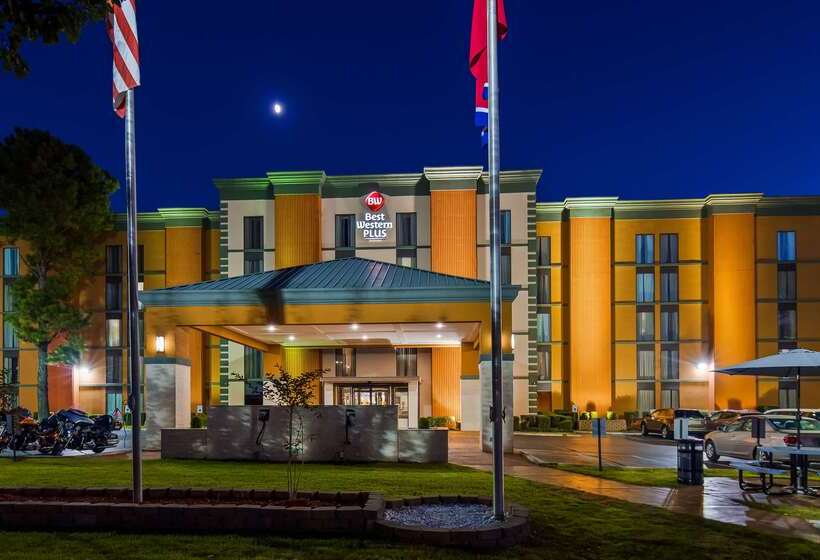 호텔 Best Western Plus Galleria Inn & Suites