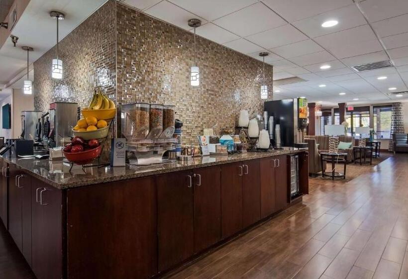 호텔 Best Western Plus Galleria Inn & Suites