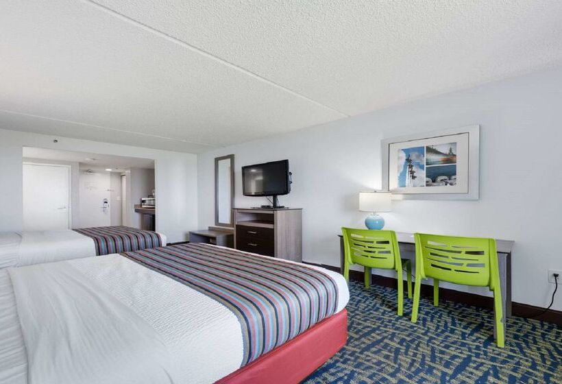 هتل Best Western Plus Holiday Sands Inn & Suites