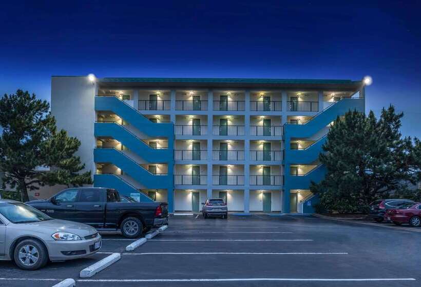 호텔 Best Western Plus Holiday Sands Inn & Suites