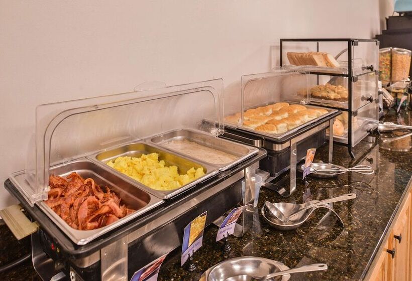 בית מלון כפרי Best Western Plus Holiday Sands Inn & Suites