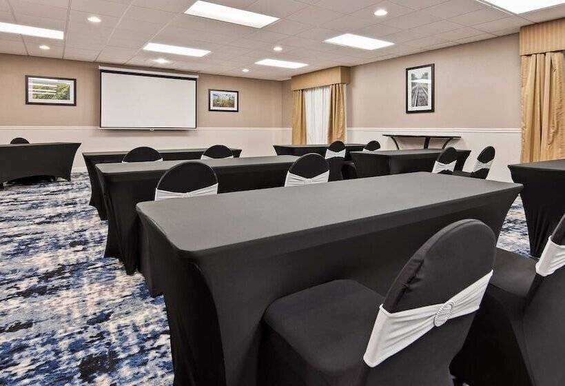 فندق Best Western Plus Kansas City Airportkci East