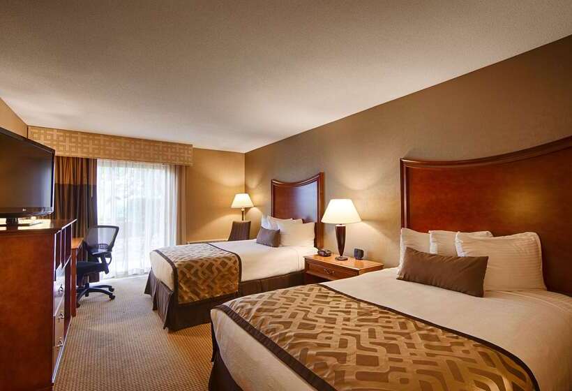 בית מלון כפרי Clarion Inn