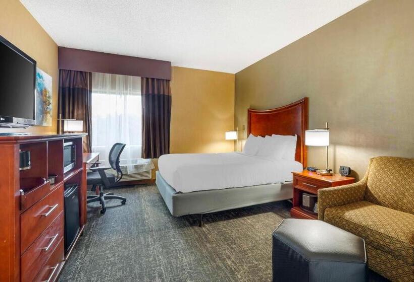 בית מלון כפרי Clarion Inn