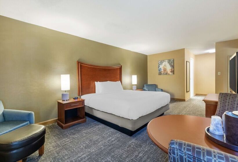 בית מלון כפרי Clarion Inn