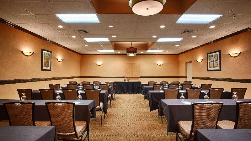 בית מלון כפרי Clarion Inn