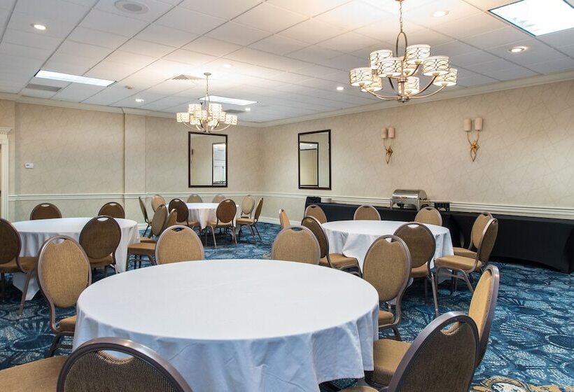 فندق Best Western Plus Strongsville Cleveland