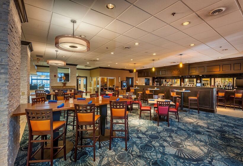 فندق Best Western Plus Strongsville Cleveland