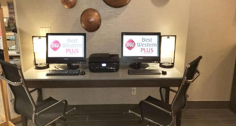 فندق Best Western Plus Warsaw