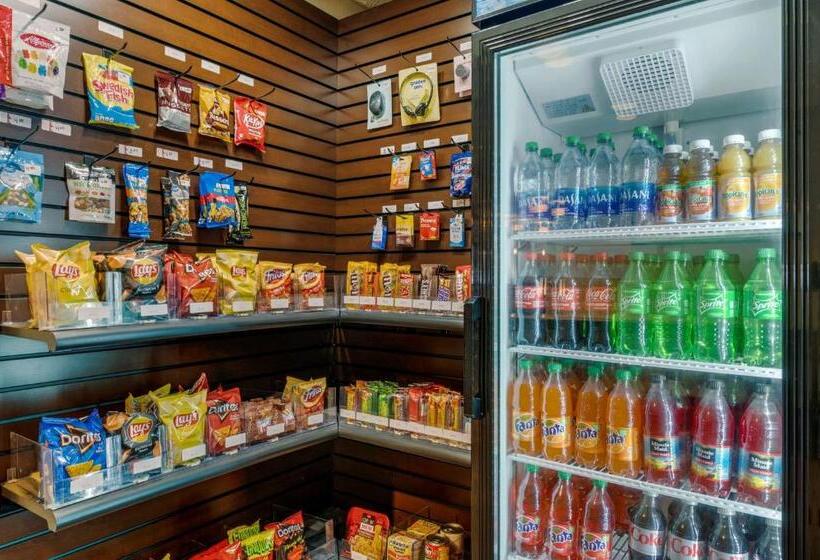 فندق Best Western Plus Warsaw