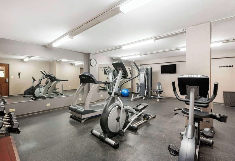 فندق Best Western University Inn At Valparaiso