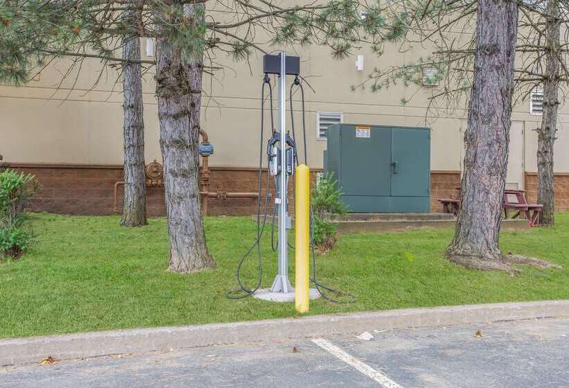 Burrstone Inn, Ascend Hotel Collection