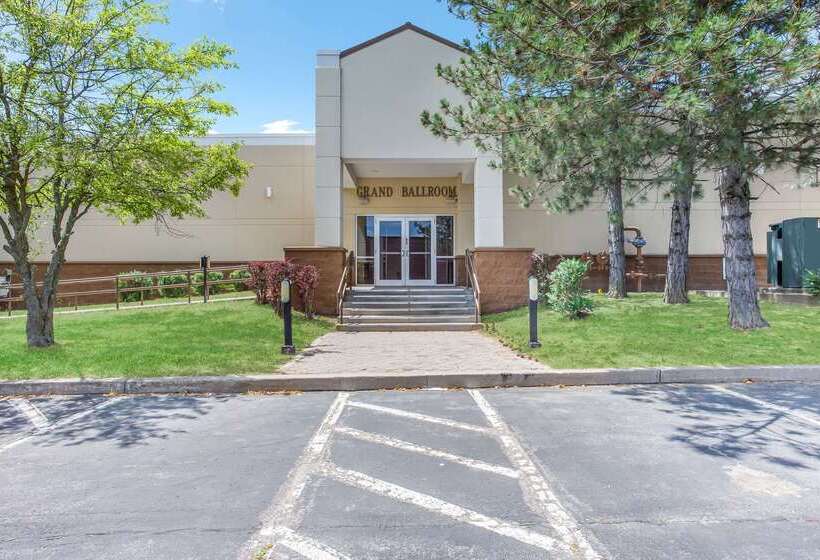 Burrstone Inn, Ascend Hotel Collection