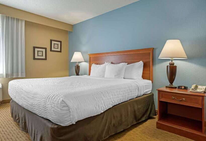 Clarion Hotel Conference Center   North