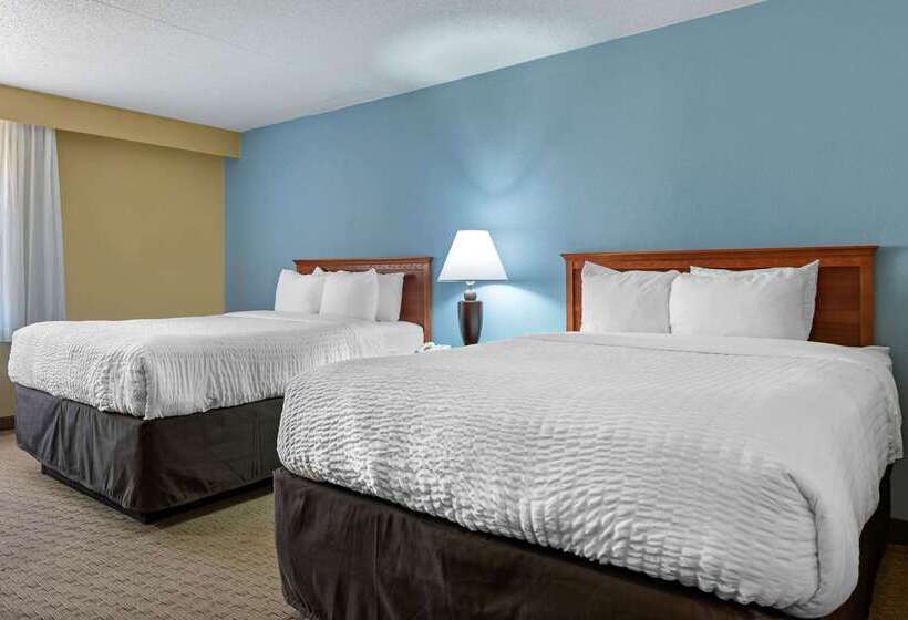 Clarion Hotel Conference Center   North