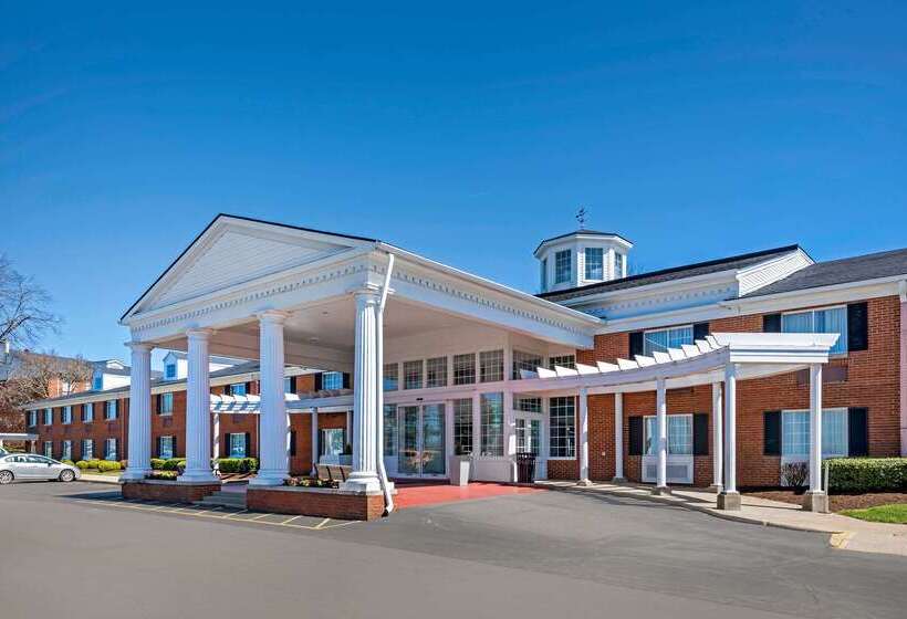 Clarion Hotel Conference Center   North