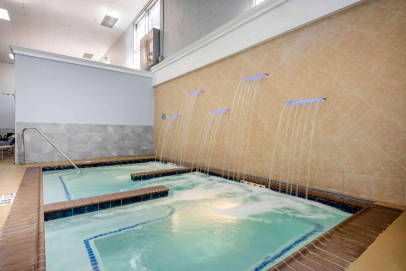 Clarion Hotel Conference Center   North