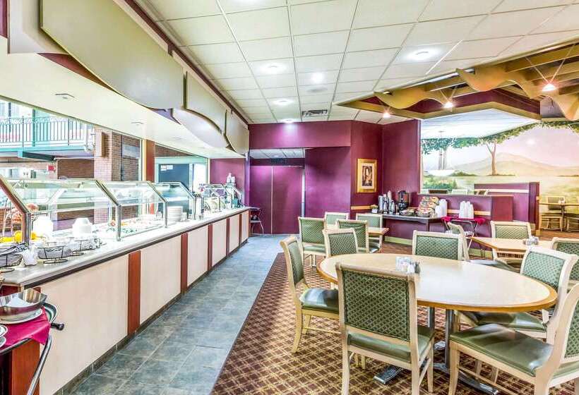 Отель Clarion Inn Frederick Event Center