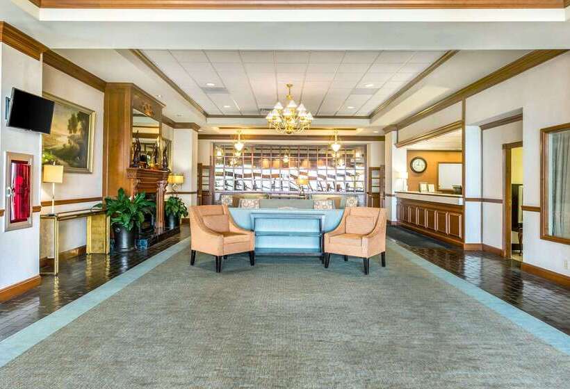 Отель Clarion Inn Frederick Event Center