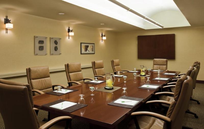 Отель Clarion Inn Frederick Event Center